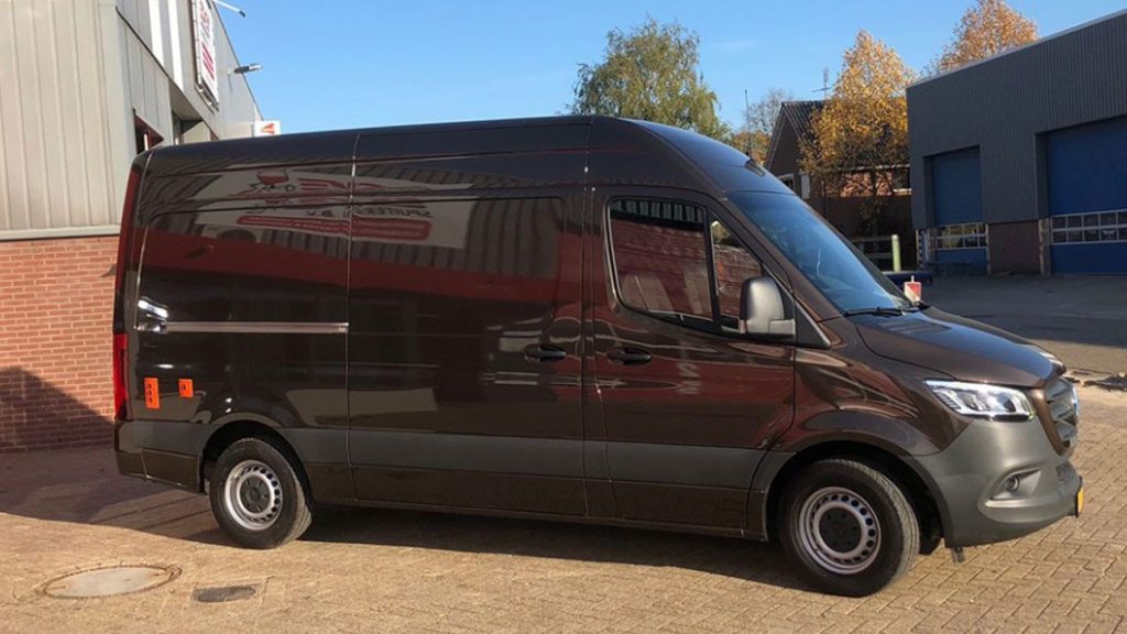 14-bedrijfswagens-esve-spuiterij-lichtenvoorde